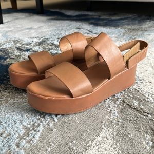 tan platform sandals